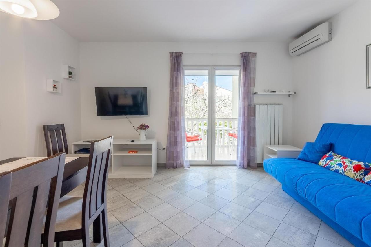 Apartments Vesna Малинська Екстер'єр фото