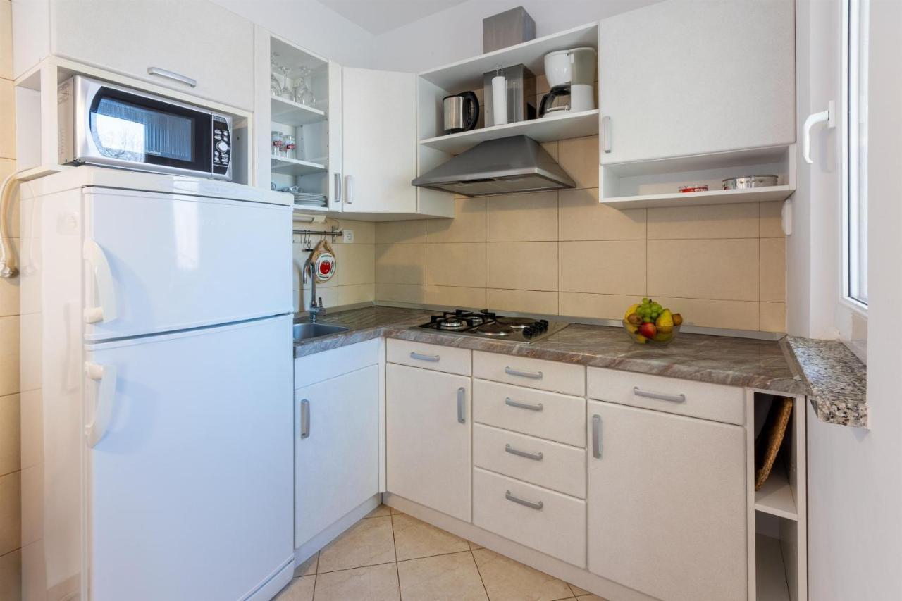 Apartments Vesna Малинська Екстер'єр фото