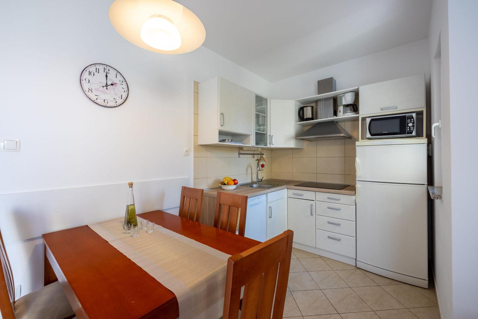 Apartments Vesna Малинська Екстер'єр фото